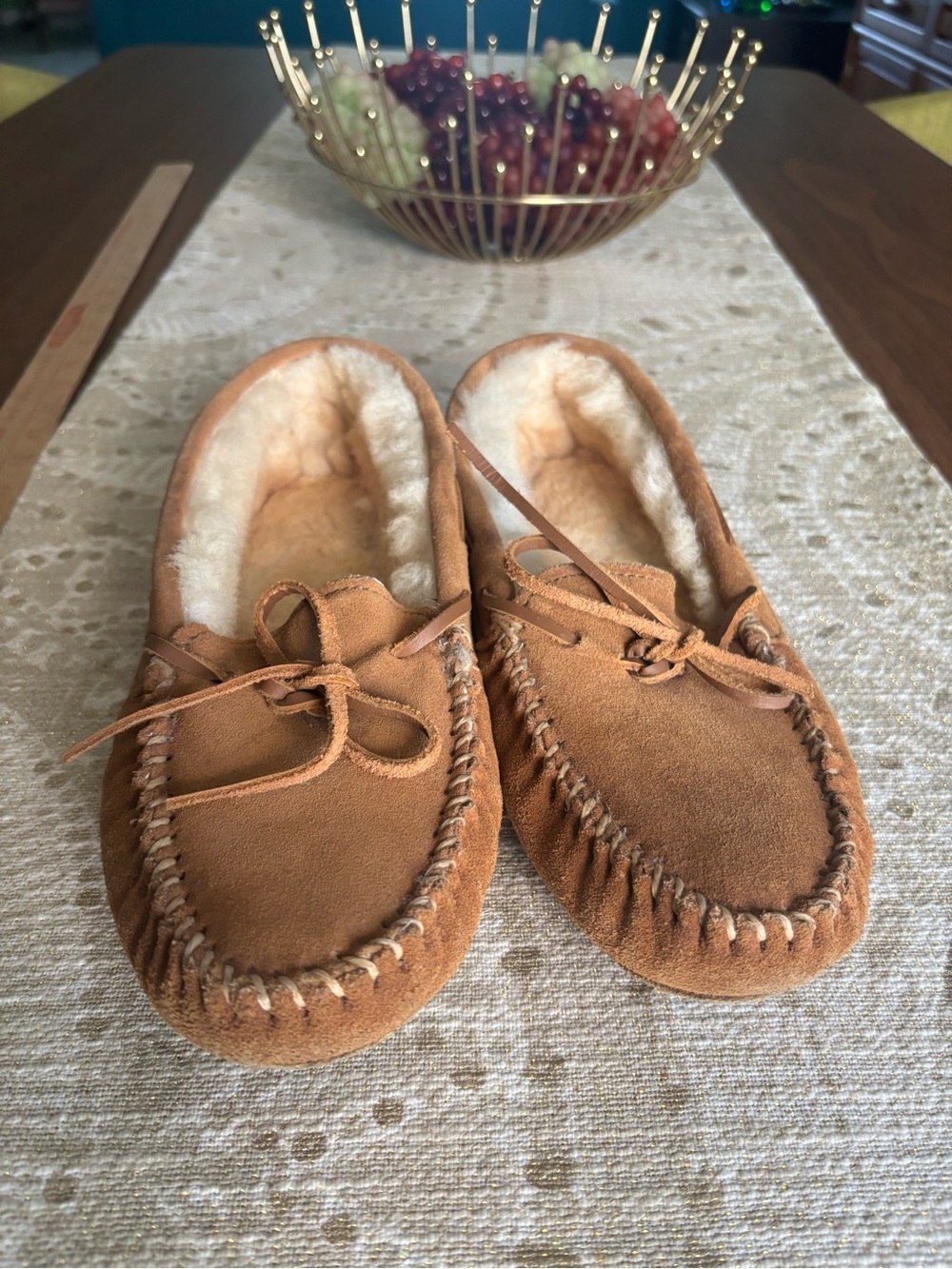 Minnetonka Chestnut Brown Suede Moccasin Slippers